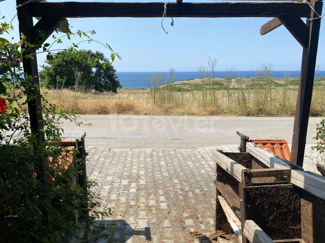 OLD RESTAURANT AND LAND IN YENI ERENKOY, ZERO TO THE SEA