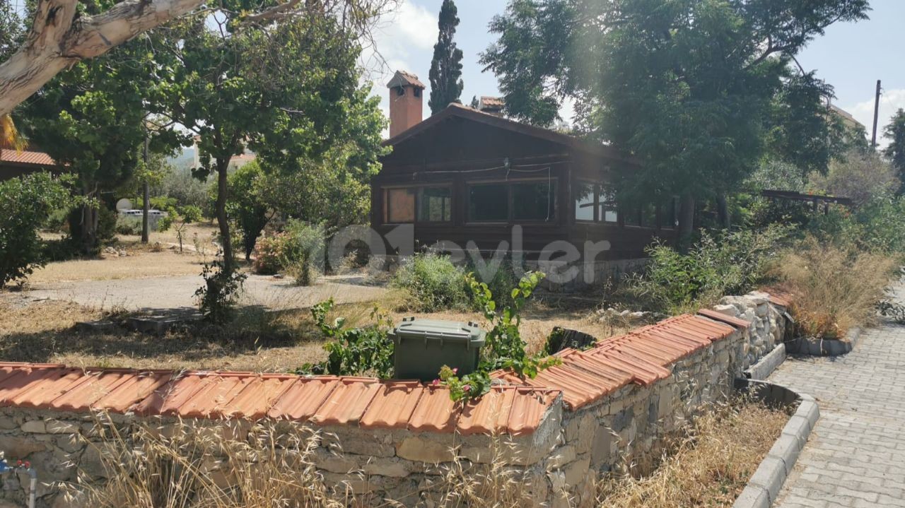 OLD RESTAURANT AND LAND IN YENI ERENKOY, ZERO TO THE SEA