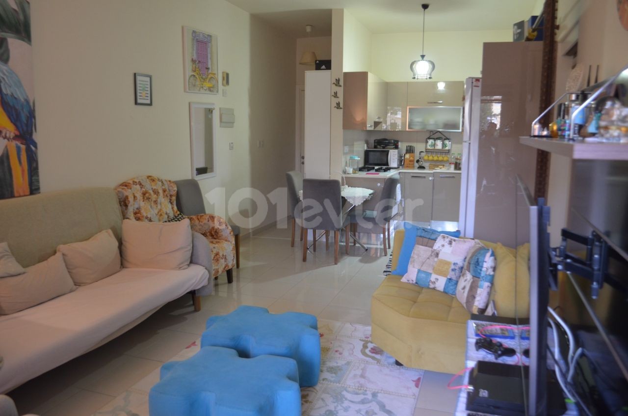 Kyrenia Alsancak Escape 2+1 Apartment mit Garten in Strandnähe zu verkaufen