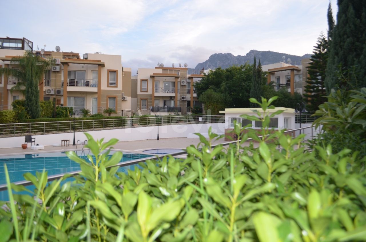 Kyrenia Alsancak Escape 2+1 Apartment mit Garten in Strandnähe zu verkaufen