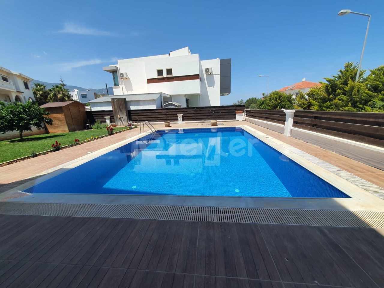  İN GİRNE ALSANCAK  FOR RENT  4+1 LUXURY VILLA  WITH PRIVATE POOL /SEA AND MOUNTAIN VIEW