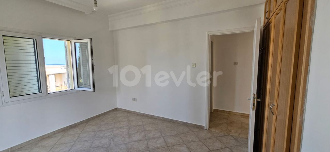 3+1 VILLA ZU VERMIETEN IN GİRNE YEŞİLTEPE / MIT PRIVATEM POOL / GROSSEM GARTEN