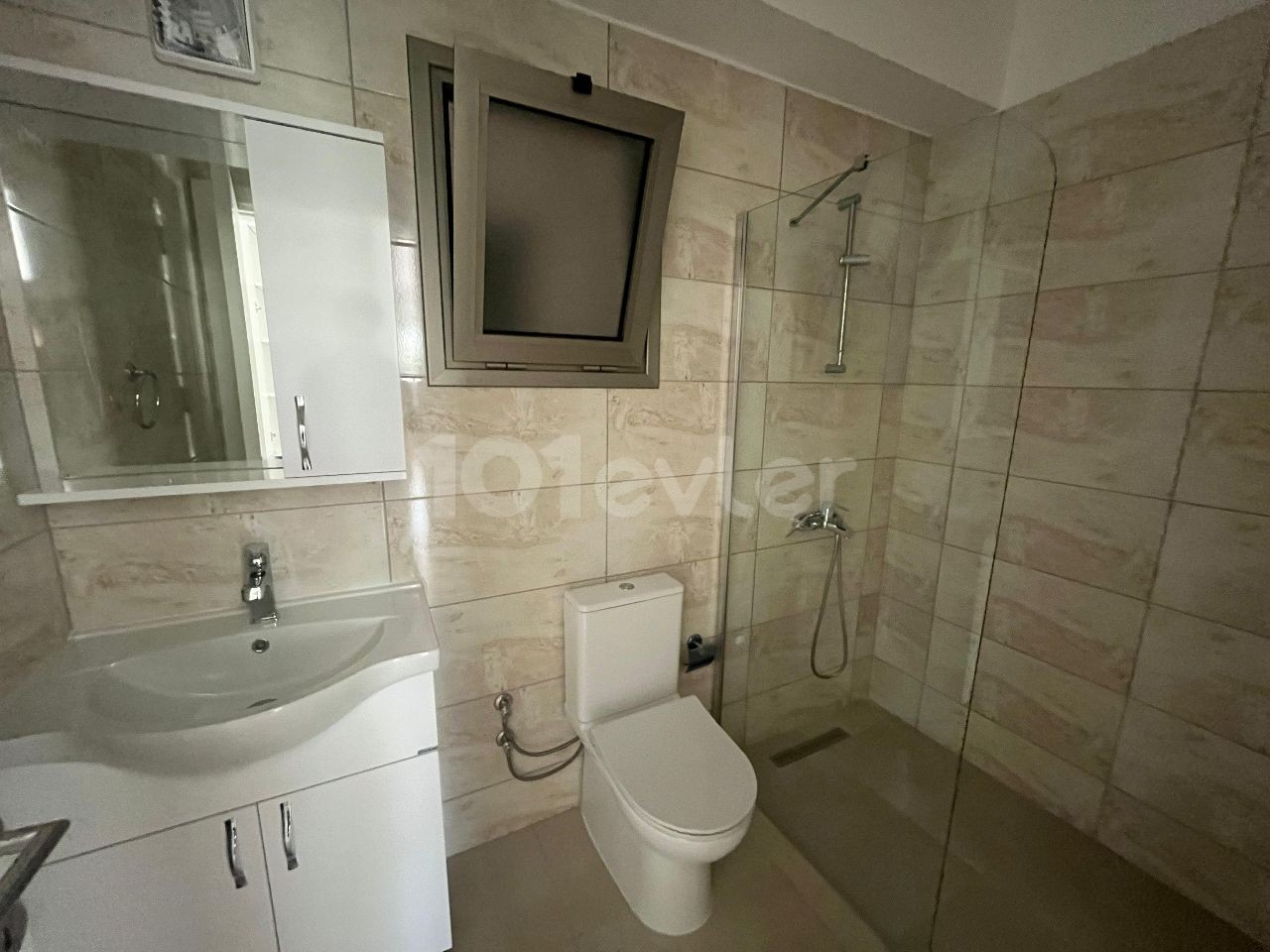 2+1 Furnished New Flat for Rent in Kyrenia Alsancak