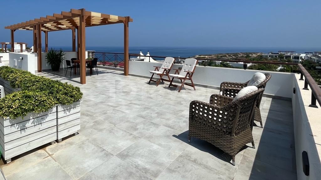 Wunderschönes 2+1-Penthouse mit atemberaubendem Meer- und Bergblick zum Verkauf in der Region Bahçeli