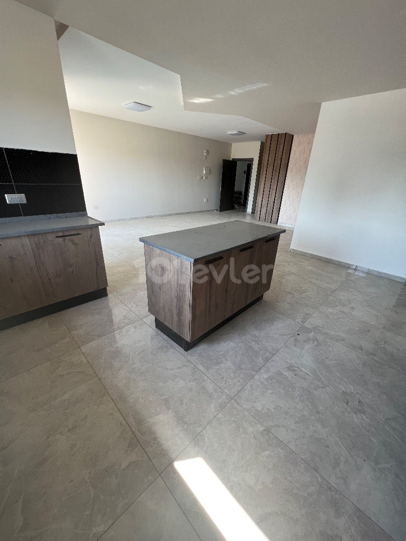 NEW 3+1 FLAT FOR SALE IN NICOSIA/KÜÇÜKKAYMAKLI, 150 m2 TURKISH KOÇAN WITH ELEVATOR.. 0533 859 21 66