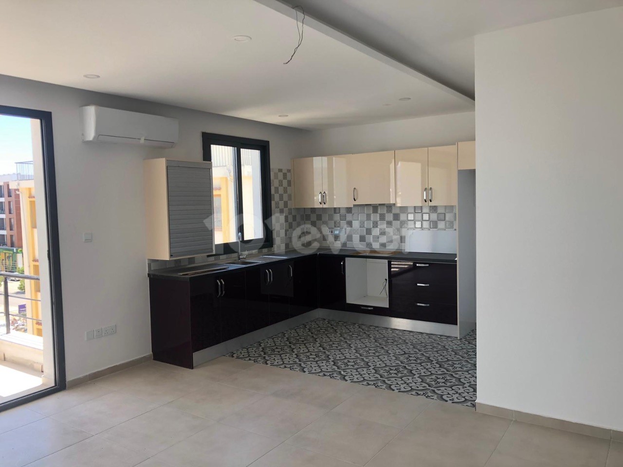 SEMI FURNISHED 95 m2 TURKISH KOÇAN NEW 2+1 FLAT FOR SALE IN NICOSIA/GÖNYELİ.. 0533 859 21 66