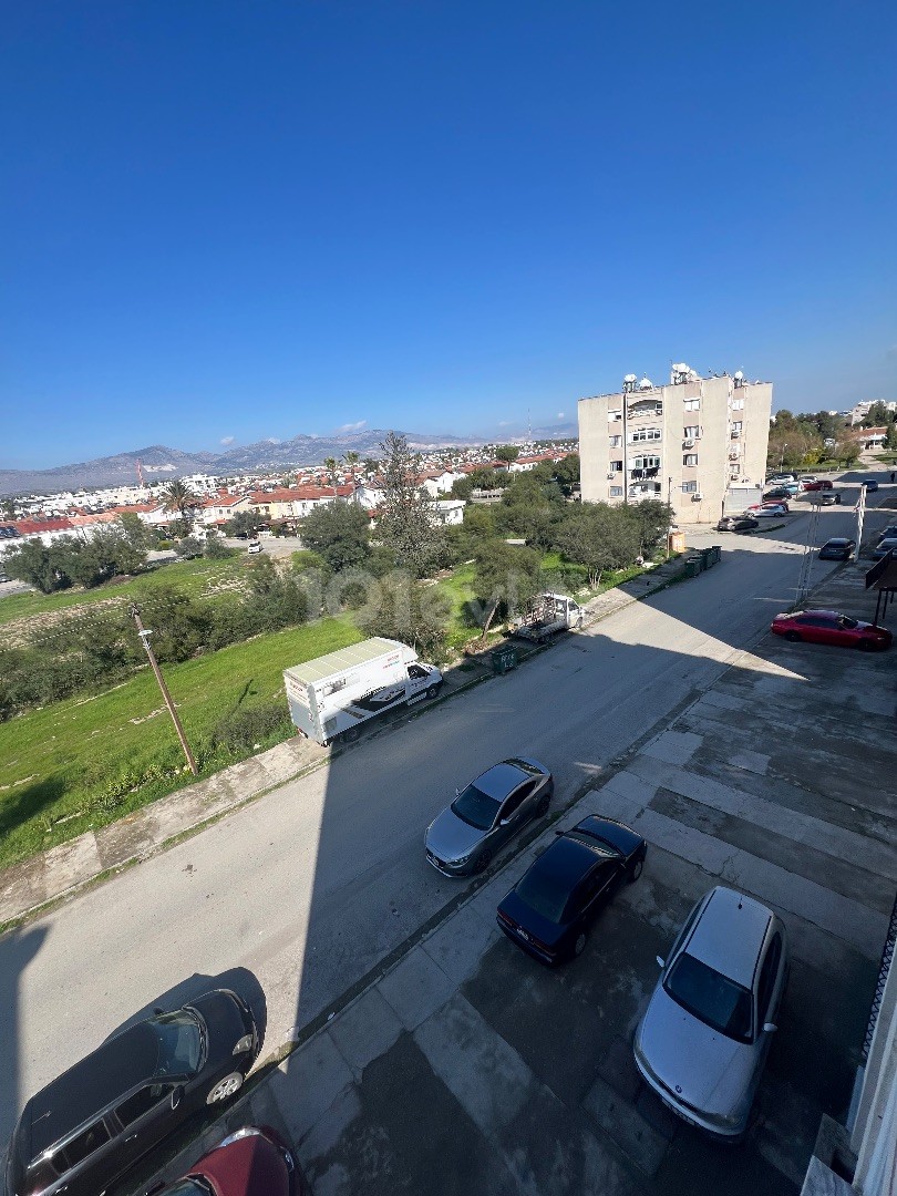 LEFKOŞA/TAŞKINKÖY SOSYAL KONUTLARDA SATILIK 3+1 DAİRE.. 0533 859 21 66