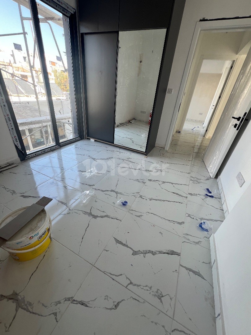 NICOSIA/KÜÇÜKKAYMAKLI جدید 2+1 آپارتمان برای فروش در نزدیکی BARIŞ MANÇO PARK.. 0533 859 21 66