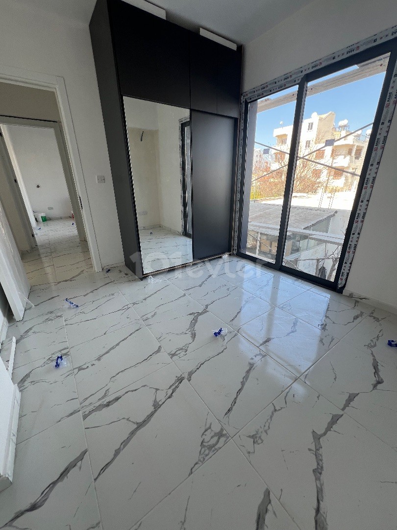 NICOSIA/KÜÇÜKKAYMAKLI جدید 2+1 آپارتمان برای فروش در نزدیکی BARIŞ MANÇO PARK.. 0533 859 21 66