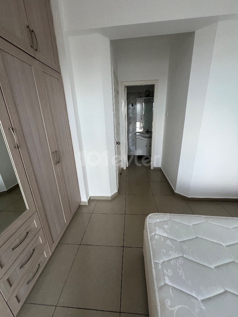 3+1 WOHNUNG ZU VERMIETEN IN KYRENIA/LAPTA, VOLLSTÄNDIG MÖBLIERT MIT GEMEINSCHAFTSPOOL, NEBEN DEM MARKT. 0533 859 21 66