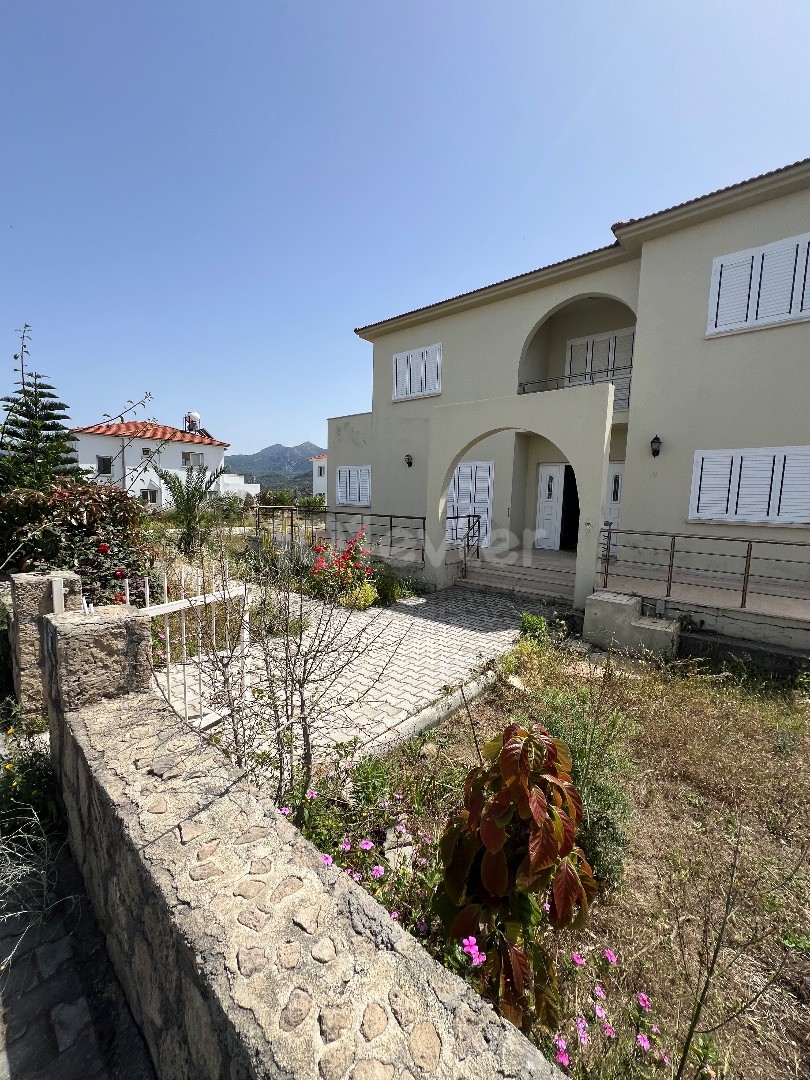 FULLY FURNISHED 4+1 DETACHED VILLA FOR SALE WITH 250 m2 CLOSED AREA, BUILT ON A LAND OF 850 m2 IN GİRNE/ALAGADİ..0533 859 21 66