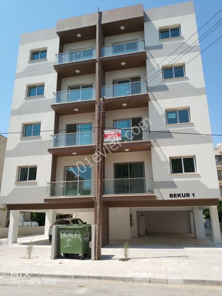 Flat For Sale in Küçük Kaymaklı, Nicosia