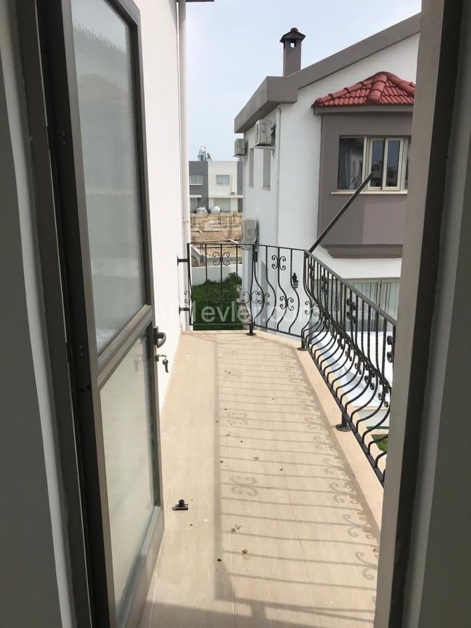 Semi Detached For Sale in Dumlupınar, Nicosia