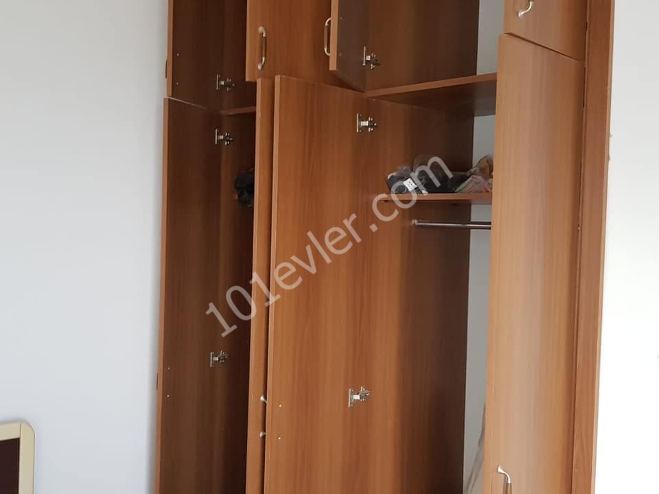 Gönyeli de duraklara 5 dk yürüyüş mesafesinde 3+1 kiralık villa