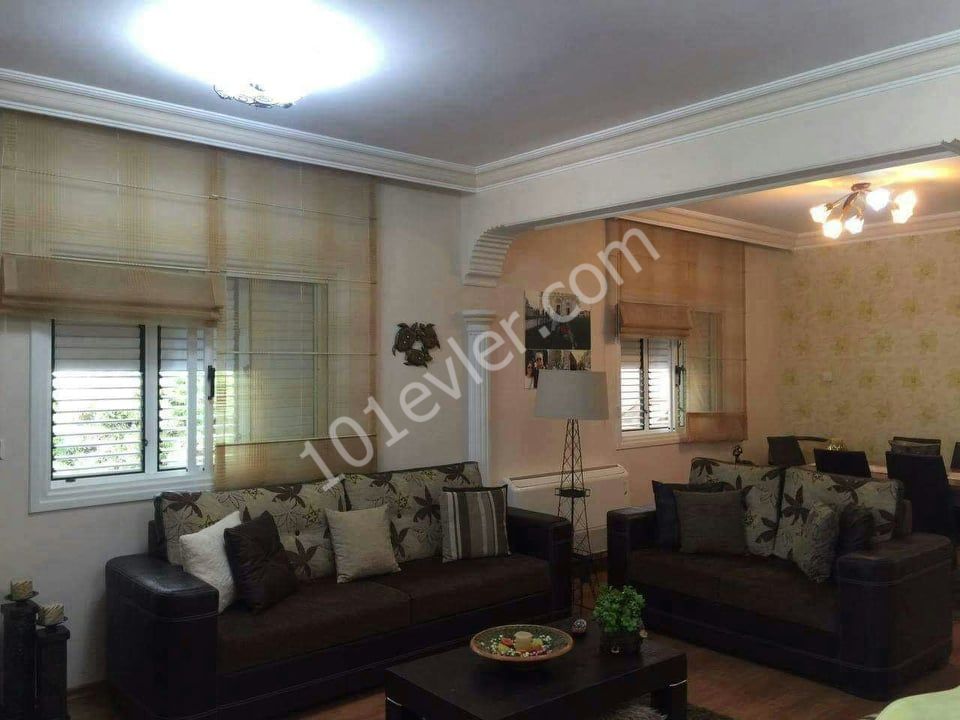 Semi Detached For Sale in Hamitköy, Nicosia