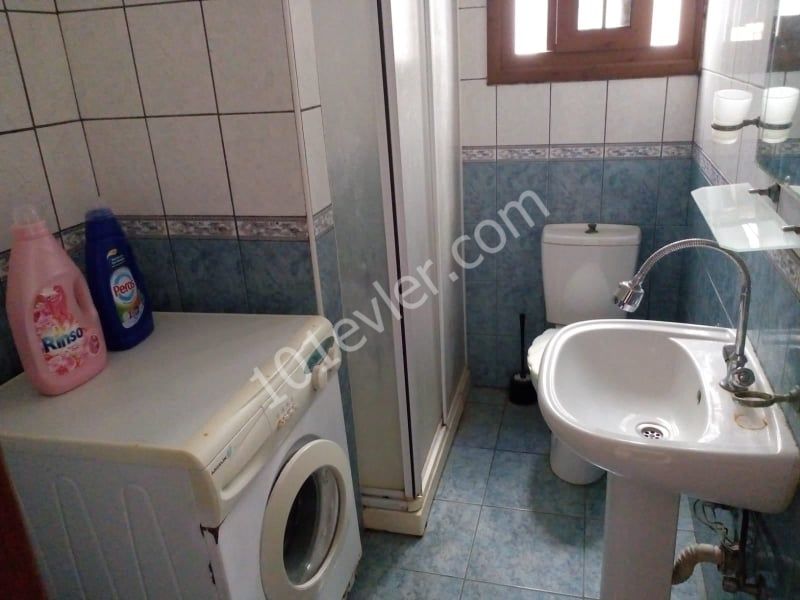 Gönyeli Onan Tic. Yanı duraklara 2 dk yürüyüş mesafesinde 3+1 öğrenciye kiralık daire