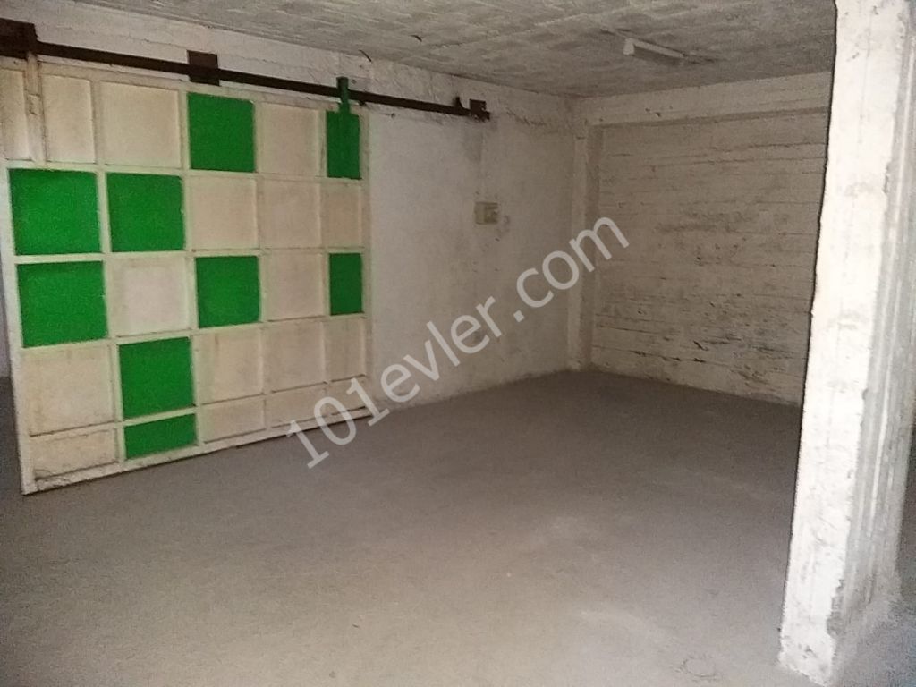 Warehouse To Rent in Lefkoşa Surlariçi, Nicosia