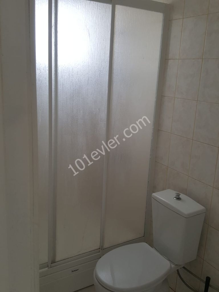 Göçmenköyde duraklara 2 dk yürüyüş mesafesinde kiralık 2+1 daireler