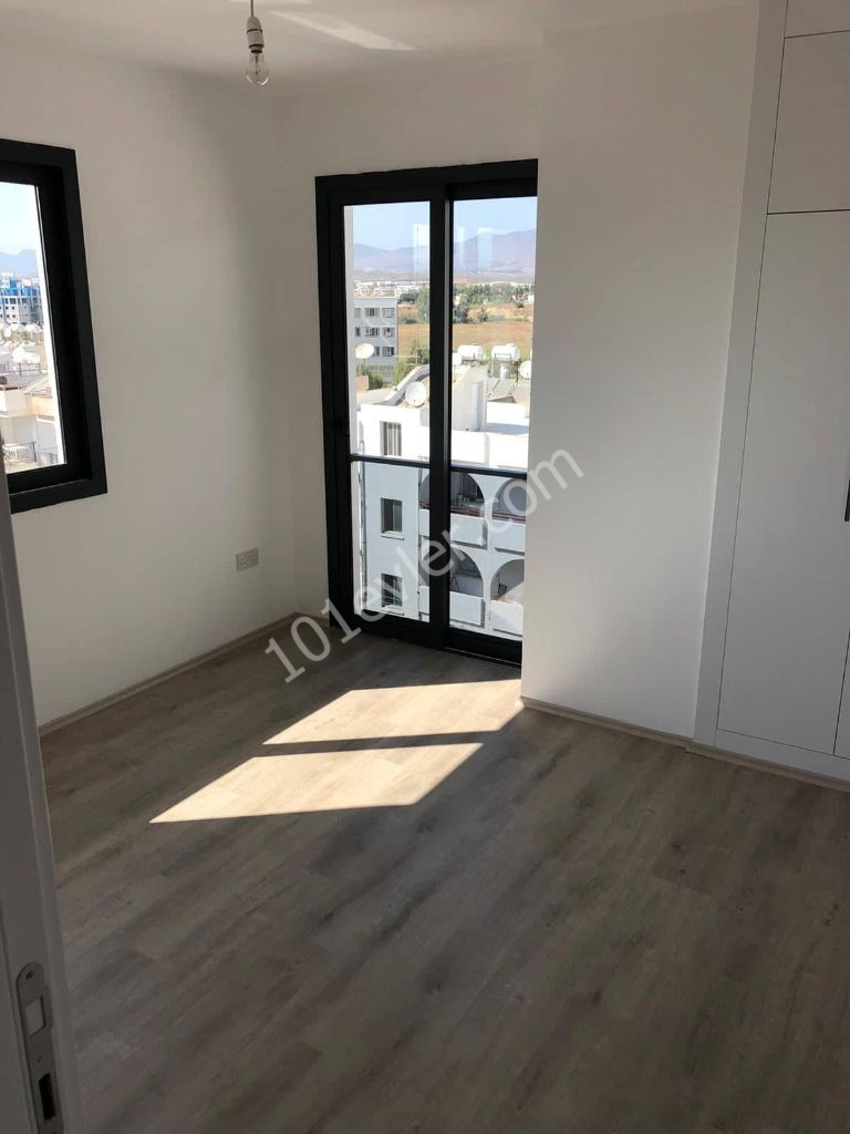 Penthouse For Sale in Küçük Kaymaklı, Nicosia