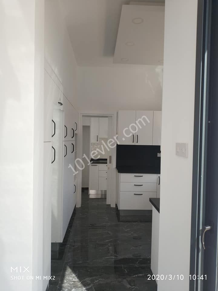 Hamitköy de havuzlu süper lüx 4+1 villa