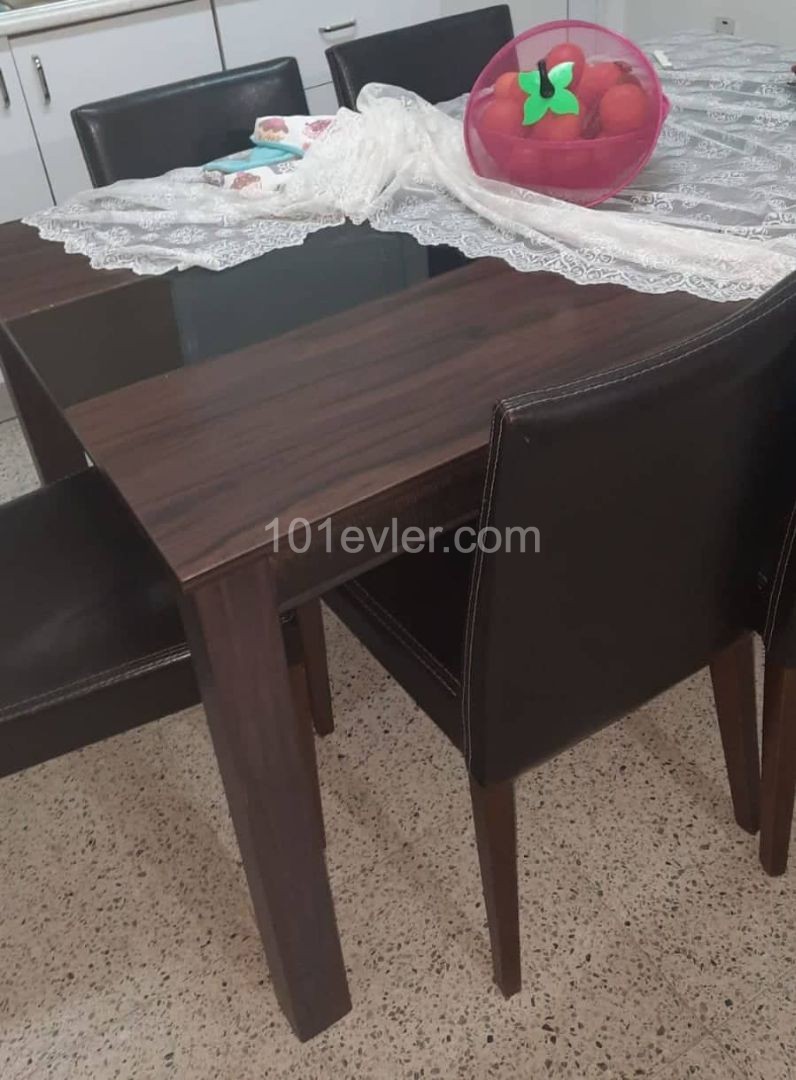 Haspolat Belediye evlerinde full eşyalı kiralık 2+1 daire