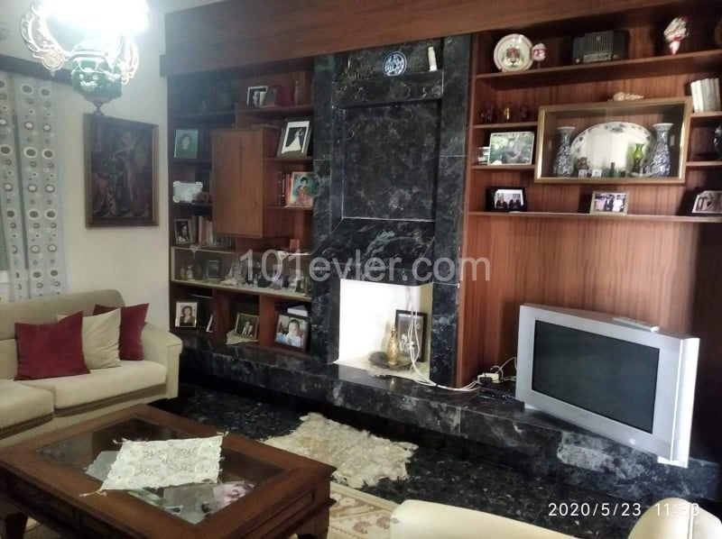 Einfamilienhaus Kaufen in Aşağı Bostancı, Guzelyurt