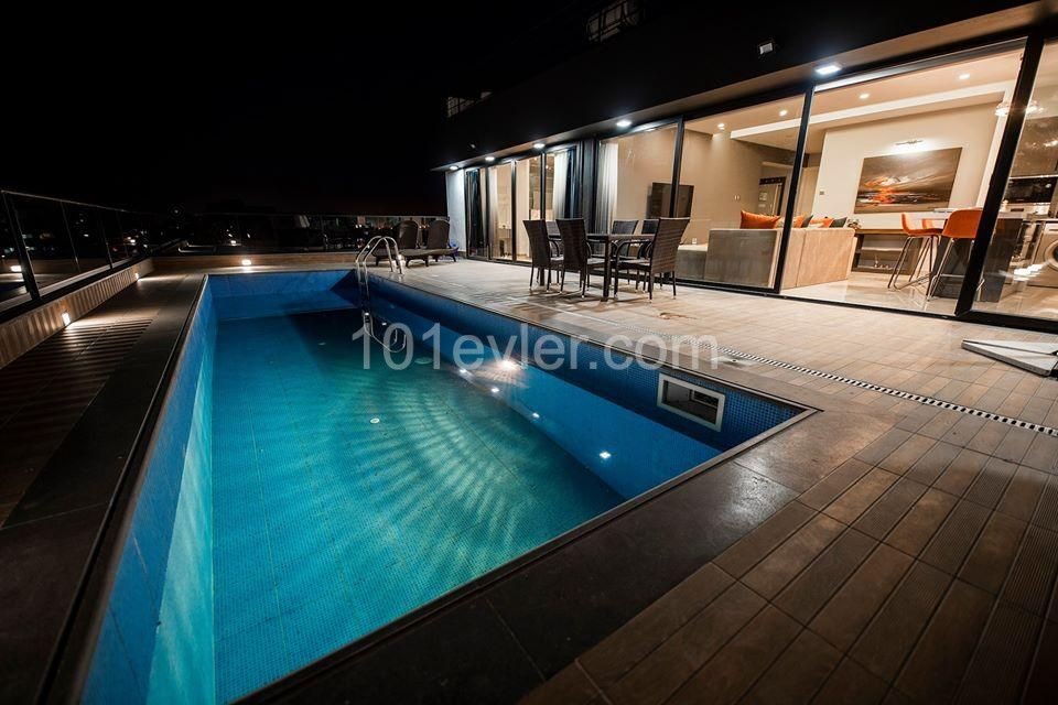 Penthouse with pool in Kucukkaymakli ** 