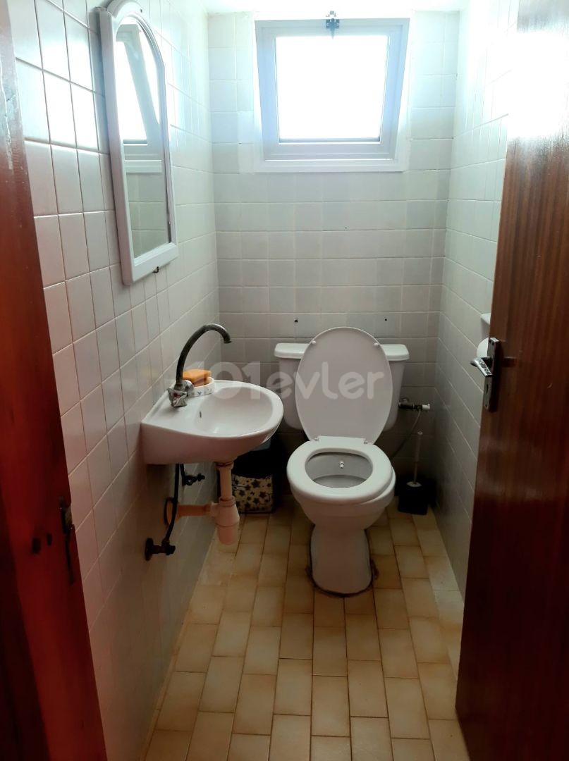 NICOSIA-K.KAYMAKLI, 3 + 1 APARTMENT FOR RENT WITH A 6-MONTH PAYMENT OF 5,000TL!!! ** 