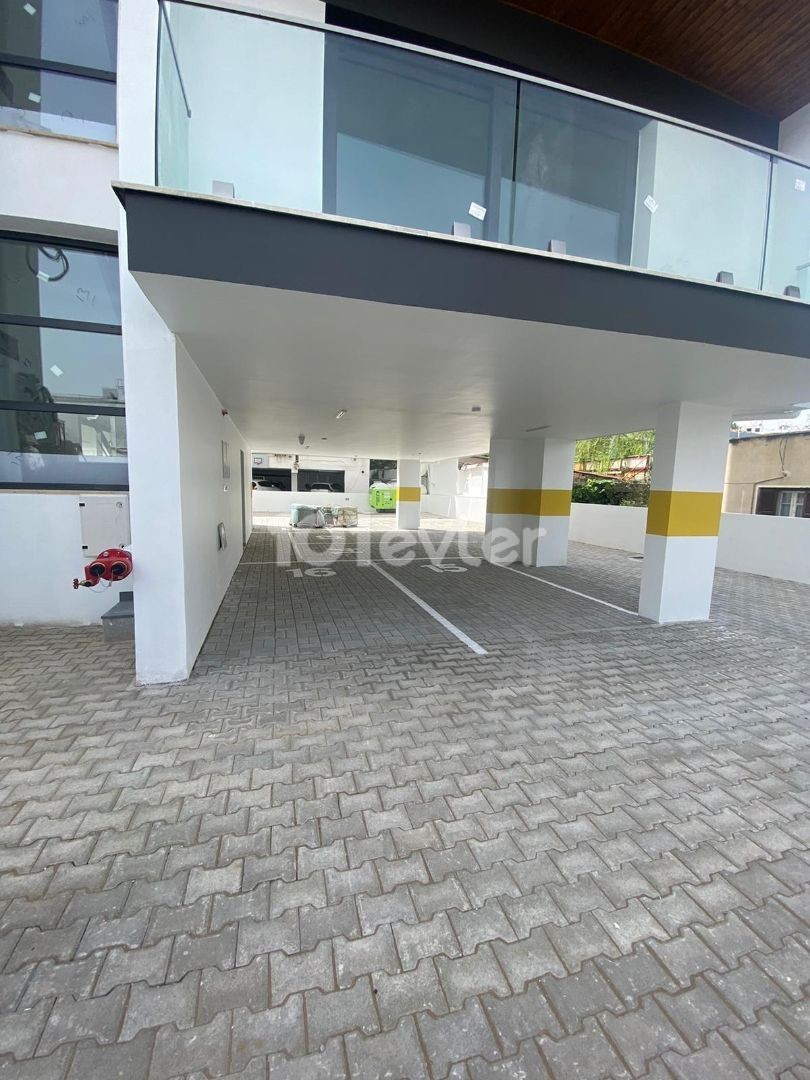 Penthouse for rent within walking distance of Dereboyunu ** 