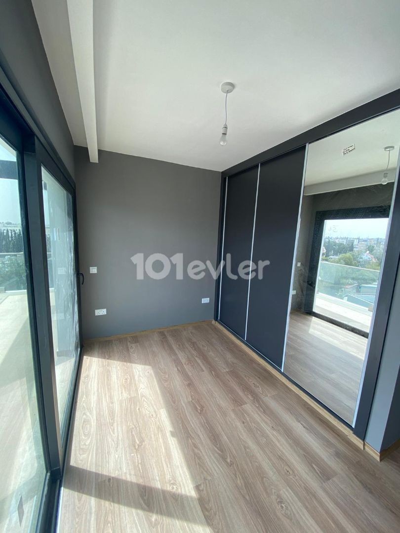 Penthouse for rent within walking distance of Dereboyunu ** 