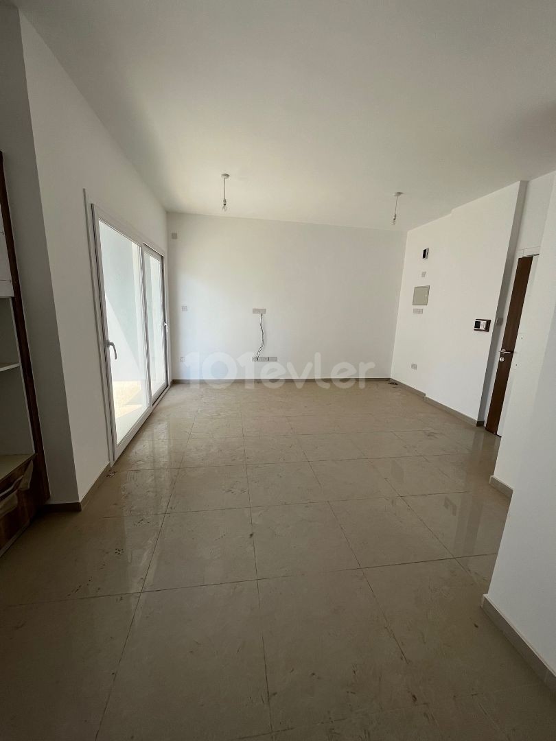 In Gönyeli, 2 + 1 Apartment with a net size of 90 m2 ** 