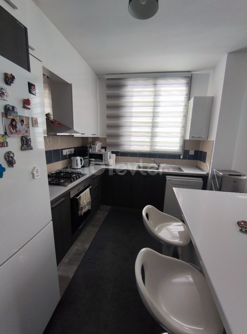 WELL MAINTAINED 2+1 PENTHOUSE IN GÖNYELI 