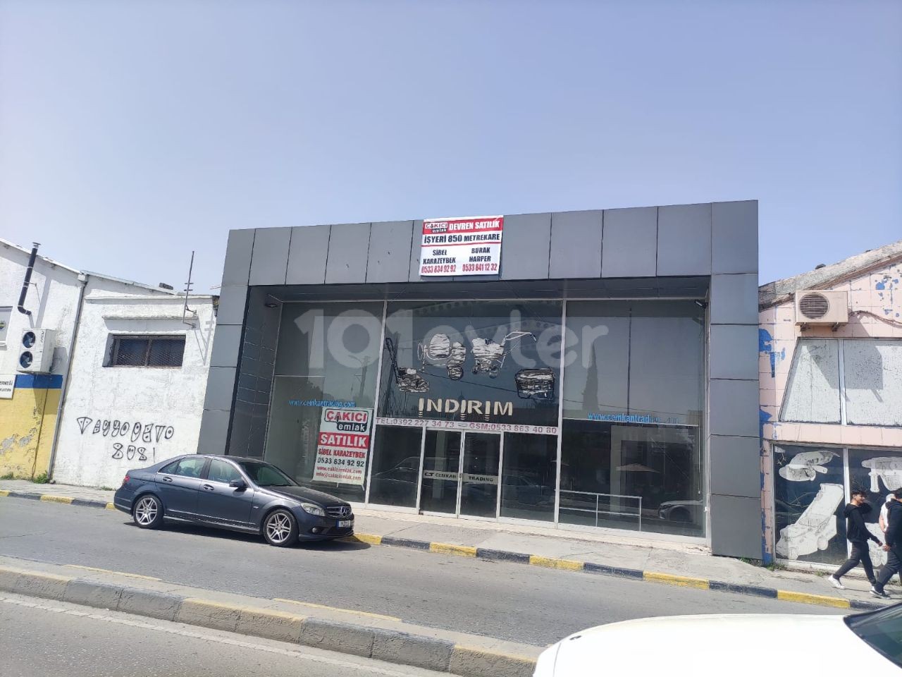 ANAYOL ÜSTÜ SHOWROOM,DEPO YAPMAYA MUSAİT 850 METREKARE SENDE KATLİ DEPO