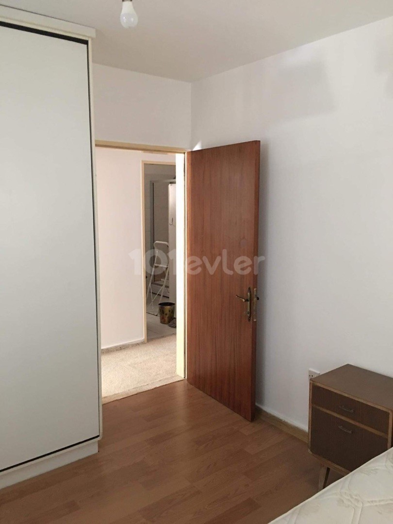 ORTAKÖYDE BTMK OKULU ARKASI SATILIK 3+1 DAİRE