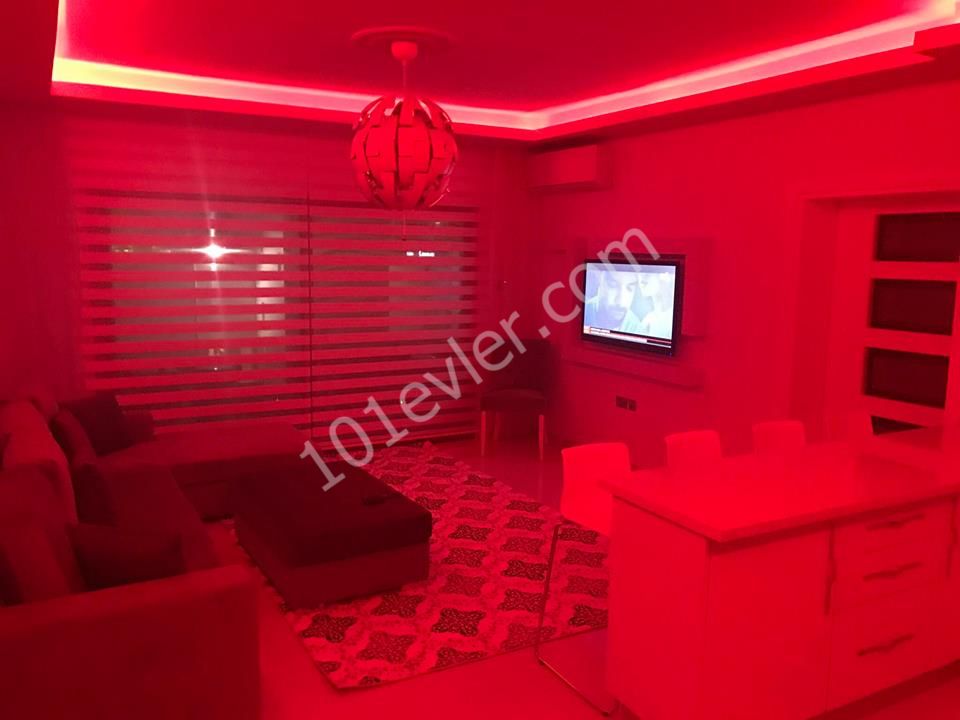 Lefkoşa Metropol Bölgesinde Süper Lüks, Full Eşyalı 2+1 Daire