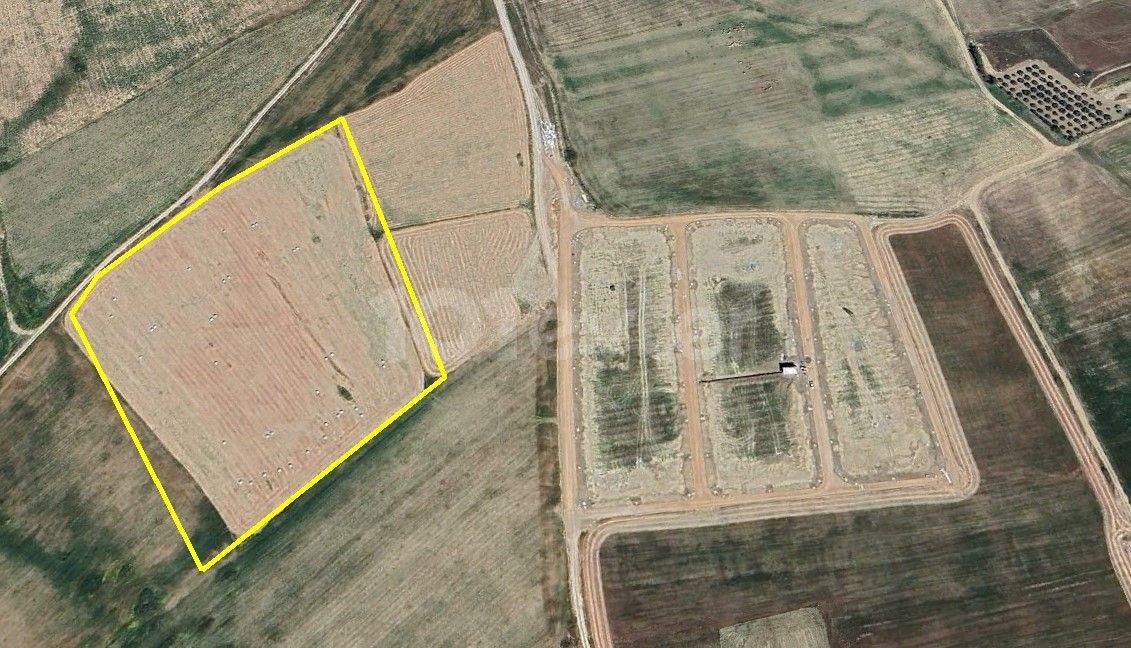 23 acres in Minareliköy with Chapter 96 zoning