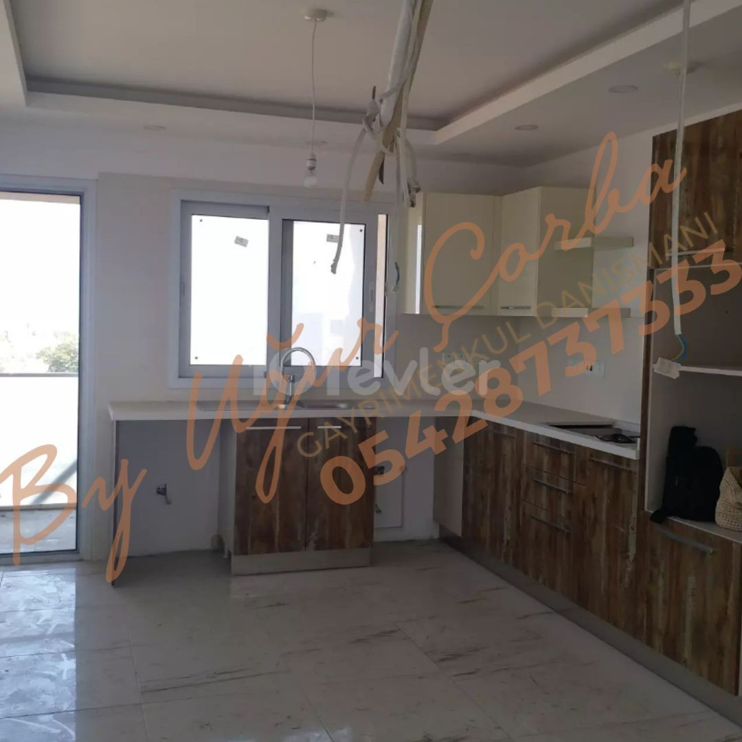 GİRNE MERKEZ 3+1 SATILIK DAİRE 