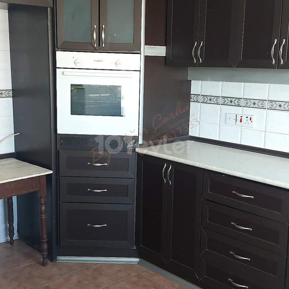 ORTAKÖY 3+1 WOHNUNG ZU VERKAUFEN