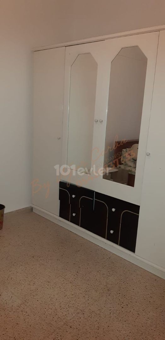 KAYMAKLI 3+1 FLAT FOR RENT