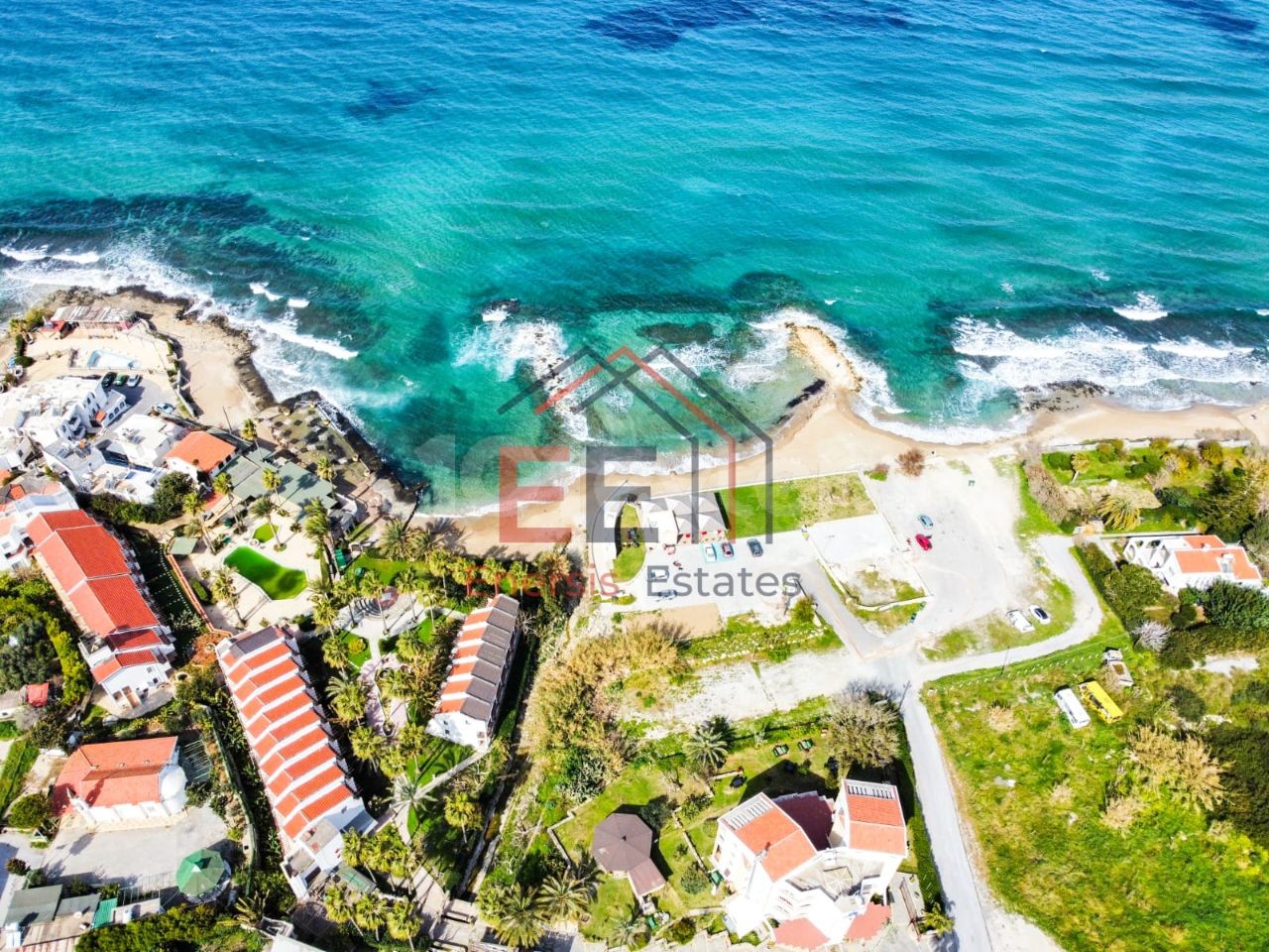 2+1 APARTMENT. FOR SALE.1 50 M FROM THE SEA AND THE BEACH!!!