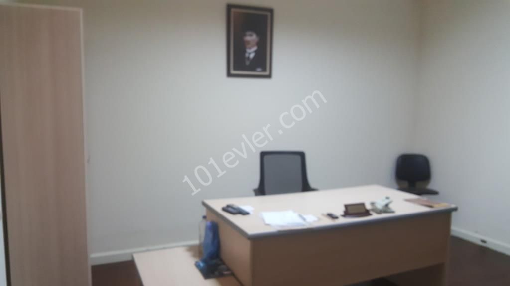 KÖŞKLÜÇİFTLİK (MALİYE BAK.ARKASI) BÖLGESİNDE KİRALIK OFİS. İLETİŞİM: 0542 885 88 88   