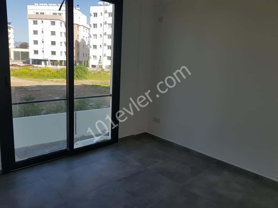 Lefkoşa Dereboyunda Taşınmaya Hazır 90 m2 Büyüklügün de 2+1 lüks Daire