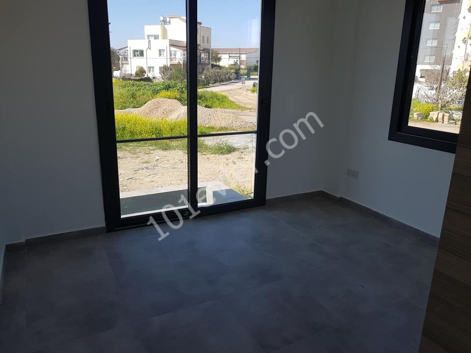 Lefkoşa Dereboyunda Taşınmaya Hazır 90 m2 Büyüklügün de 2+1 lüks Daire