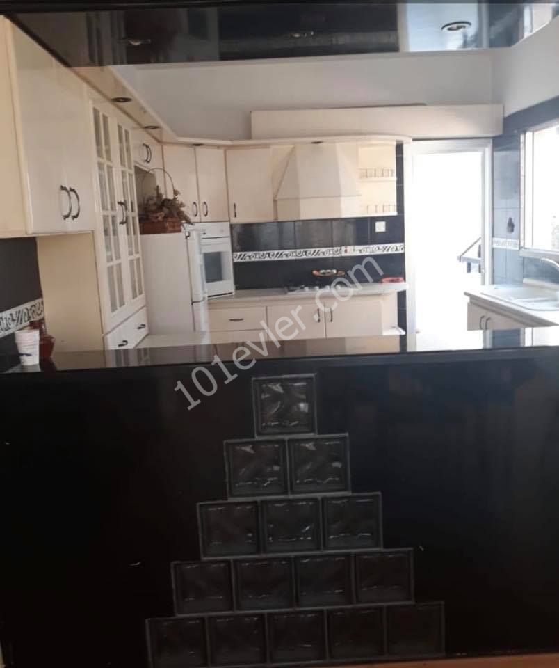 LEFKOŞA METEHAN SOSYAL KONUTLARDA 3+1 EŞYALI KİRALIK DAİRE