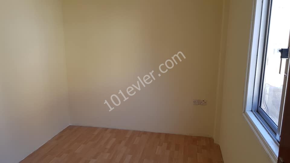 Detached House To Rent in Göçmenköy, Nicosia