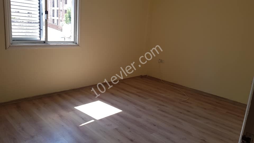 Detached House To Rent in Göçmenköy, Nicosia