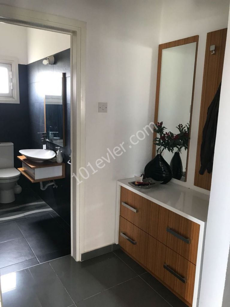 Flat To Rent in Küçük Kaymaklı, Nicosia