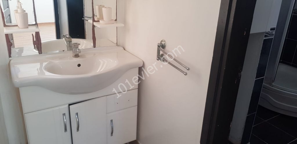 Flat For Sale in Yenişehir, Nicosia