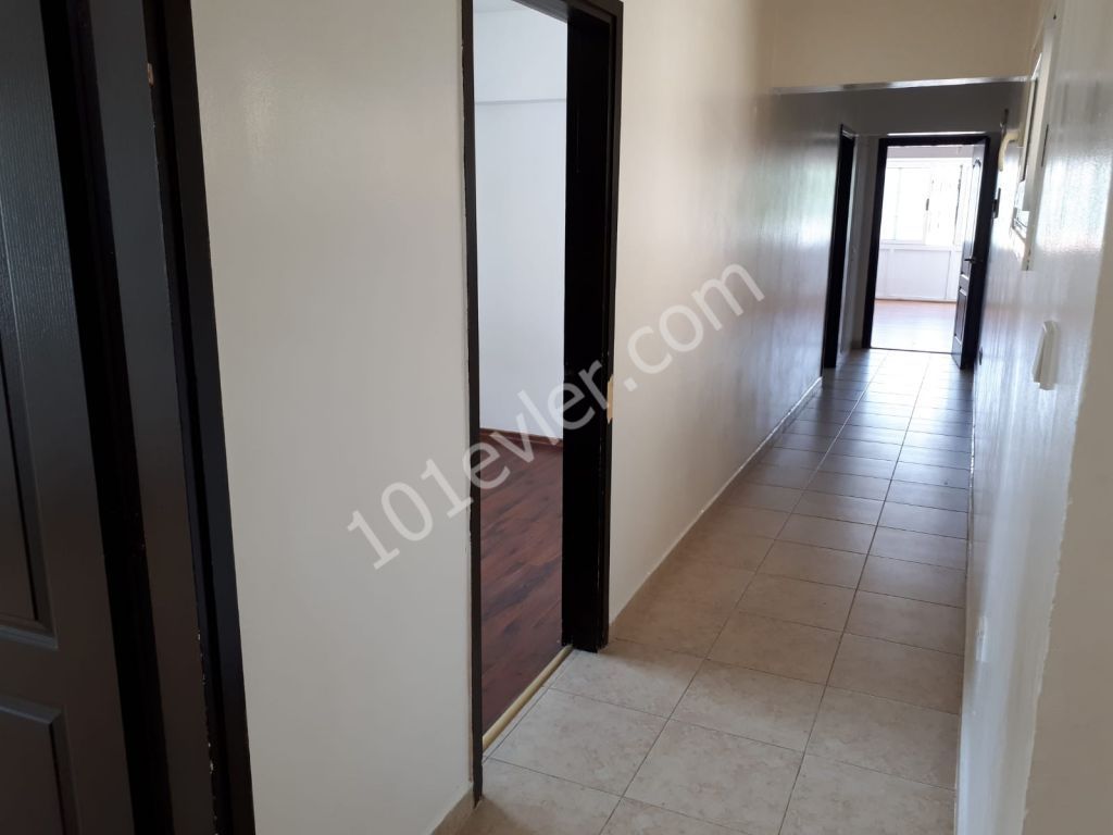 Flat For Sale in Yenişehir, Nicosia