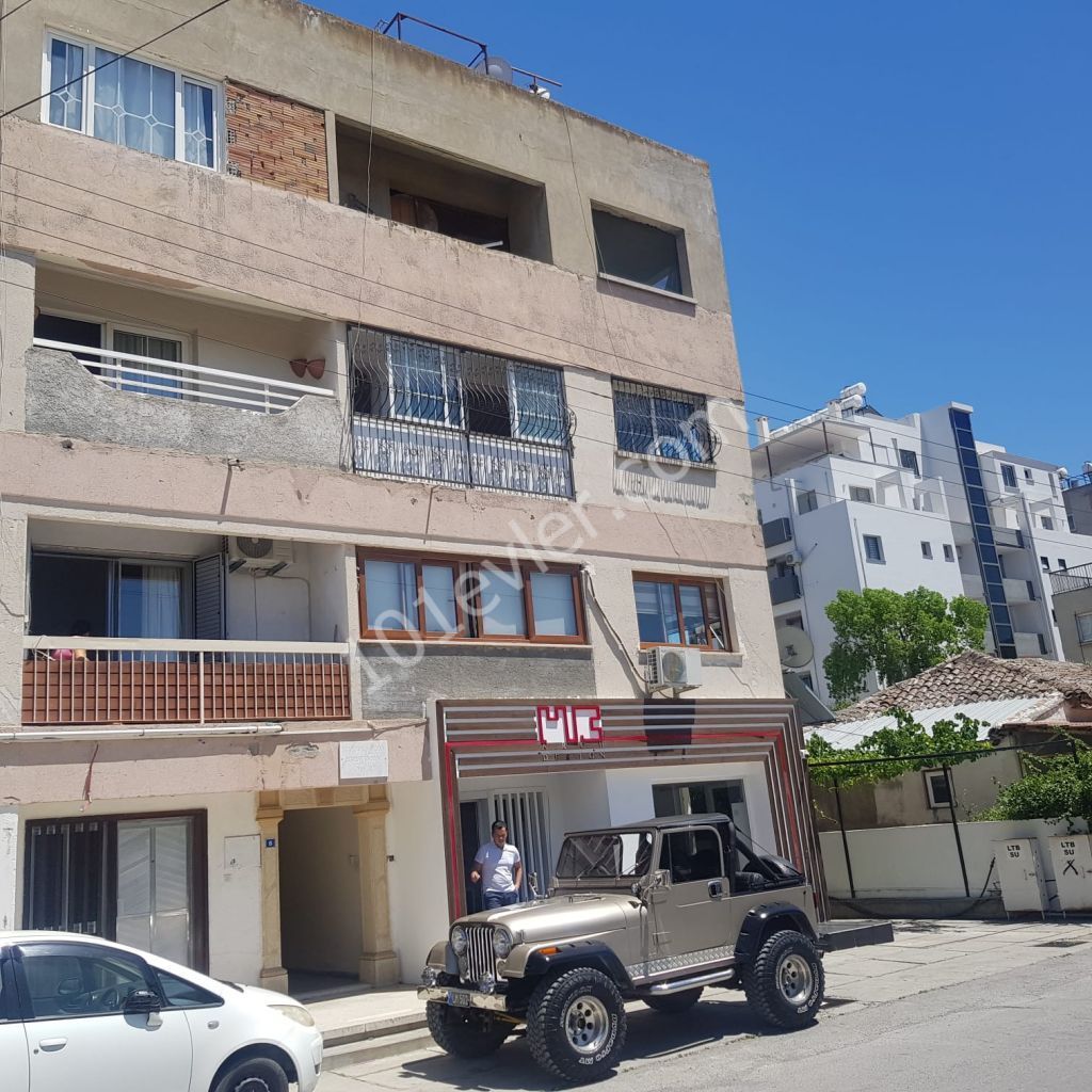 Flat For Sale in Yenişehir, Nicosia